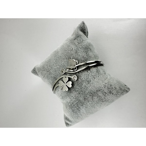 Gümüş Yaprak Desenli Taşlı Bileklik